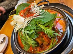 -喇喇排骨火锅·传统韩式脊骨汤(望京西园总店)