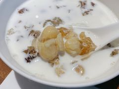 鲜奶桃胶莲子-彬媽糖水(万象天地店)