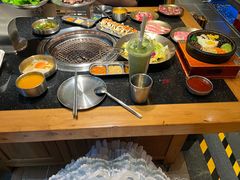 -韩烧牛中牛·甄选黑牛烤肉(黑金店)