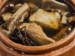 鸡骨草炖猪横利-黄祥华养生堂·炖汤·营养蒸饭(岭南天地店)