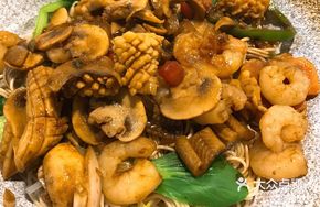 Shrimp and Eel Noodles