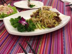 -香巴拉云南餐厅(华莱坞店)