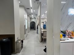 -HIMO海马体照相馆(上海华润CP静安店)