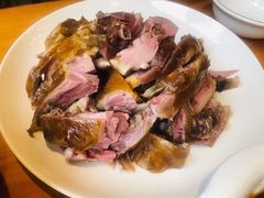 卤鸭子-曾牛肉