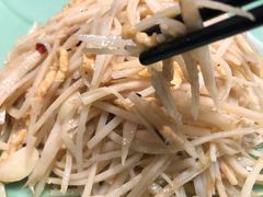莲藕丝炒肉-河东颐祥阁(世贸店)