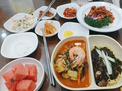 -贵宾庄炸酱面·韩式料理(高区店)