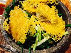 港式石锅蟹粉小笼包-避风塘(百联东郊店)
