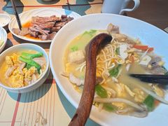 -荣家黄鱼面(南京西路店)