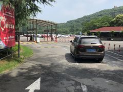 -上海佘山国家森林公园东门地面停车场