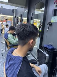 -藤野造型专业烫染接发