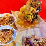 今天工作餐来又来吃艾小串啦！