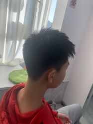 -LILI·HAIR SALON理理造型