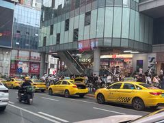 -观音桥步行街
