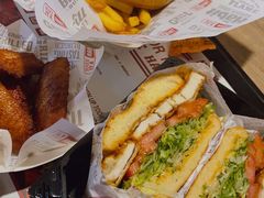 -The Habit Burger Grill 哈比特汉堡(复兴soho店)