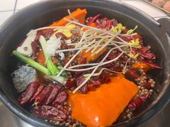 -扎起市井老火锅(乐山总店)