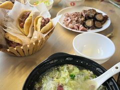 -闫家驴肉老店(华电一校店)