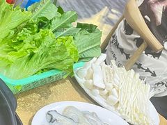 -濠轩阁特色生蚝火锅(水湾路店)