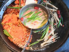 -渝涯重庆豆花老火锅(中赢国际店)