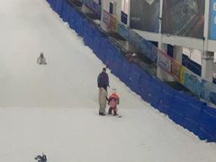 -乔波室内滑雪场