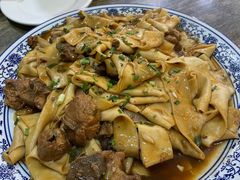 -壹阁胡羊焖饼(特色小吃街店)
