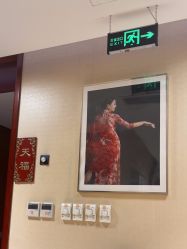 -靓靓伊人SKINCARE肌肤管理FACIAL·SPA
