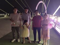 -南京眼步行桥