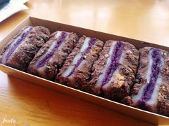 紫薯红豆切糕-米阿糯糕团•酒酿•甜品(莫愁店)