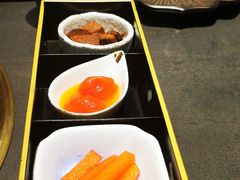 -铭牛烧肉·和牛海鲜自助(高新月牙湖店)