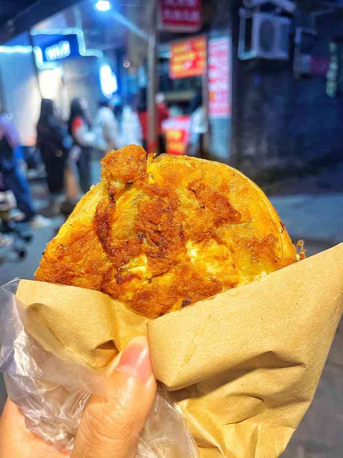 大油火烧-"走在皮市街上看到有人排队我就跟风啦,足足.