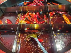 九宫格全红汤锅-谭记重庆老火锅(总店)