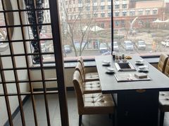靠窗位-金爱烧烤(蓝湖湾店)