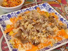 羊肉黄萝卜手抓饭-新疆红柳花餐厅(新洲店)