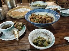 -萬家灯火·私房湘菜·22年老手艺(南岭大道店)