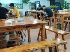 大堂-皖北巫氏三胖地锅鸡(正大店)