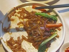 -八府香鸭·啫啫煲(华山路店)