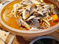 -霄汉牛三鲜湖北砂锅菜(万松园2店)