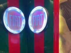 -UK派对KTV(日月广场店)