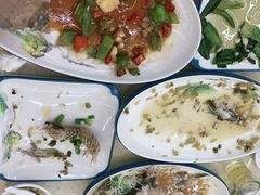 -渔中舟海鲜大排档(普陀沈家门店)