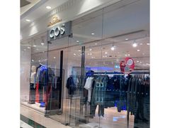 -COS(月星环球港店)