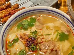 -破瓦寒窑·地摊烤羊排