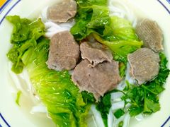 -明姨仔潮汕美食·碳炉猪脚·汕尾牛腩饭·起片鸡煲(起义路店)