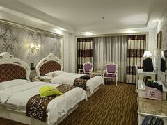 -柏纳酒店(百色市政府恒基广场店)