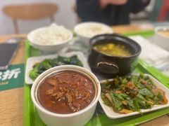 -老乡鸡(亳州路天庆大厦店)