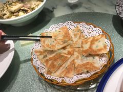 葱油飞饼-梁家大院•农家菜(昆山会展中心店)