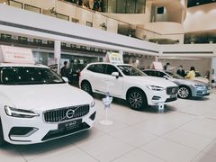 -杭州中沃沃尔沃4S店(滨江区店)