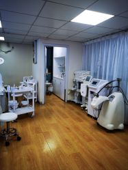 -蕾特恩专业祛痘