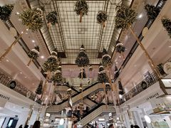 -乐蓬马歇百货公司(Rive Gauche)