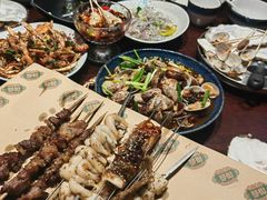 -蚝堡海鲜·威海菜·海肠捞饭·烧烤·亚洲吃蚝公司(幸福门店)