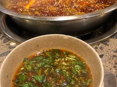 -肖肖酸萝卜鱼火锅(总店)