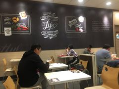 大堂-肯德基(三元桥东店)